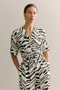 Shirts|Co-ord Sets>Trenery Bold Geo Camp Shirt BlackMulti