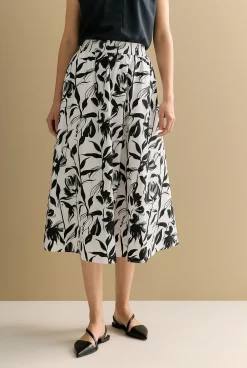 Skirts>Trenery Cotton Poplin Floral Pull On Skirt White