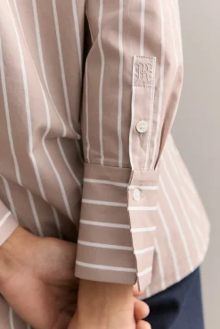 Shirts><noscript><img width=
