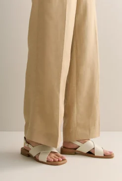 Sandals & Slides><noscript><img width=