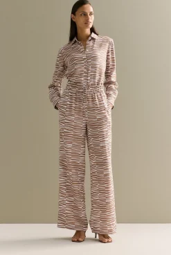 Pants><noscript><img width=