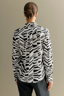 Shirts><noscript><img width=