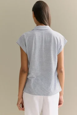 T-shirts & Tops><noscript><img width=