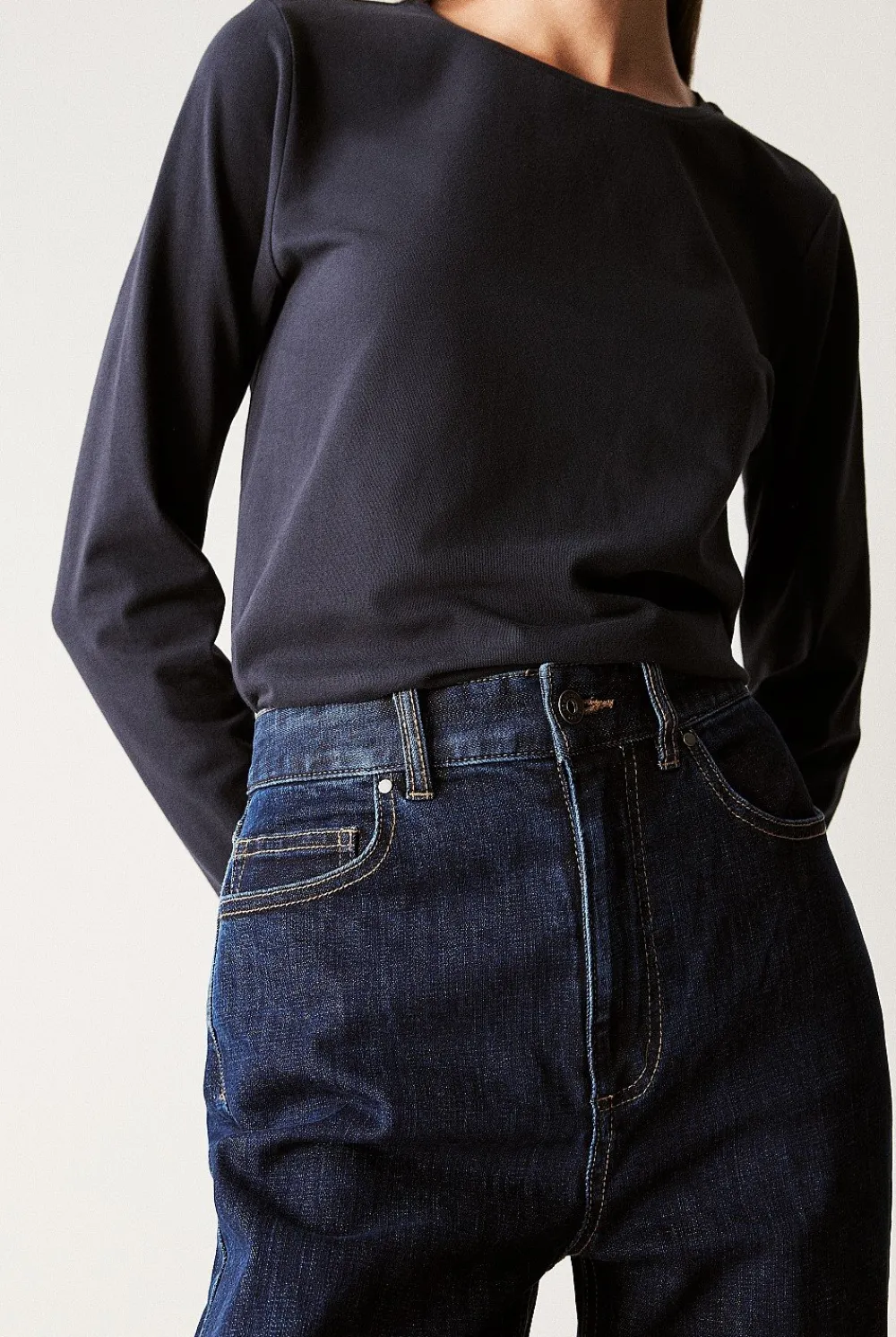 T-shirts & Tops>Trenery Organically Grown Cotton Long Sleeve Crew T-Shirt NightSky