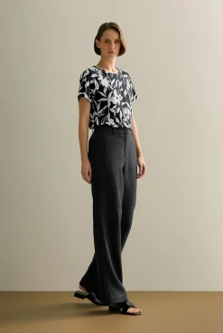 T-shirts & Tops>Trenery Pima Cotton Floral T-shirt Black