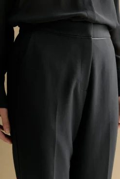 Pants><noscript><img width=