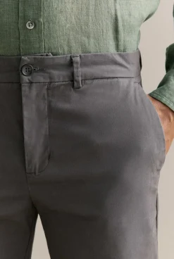 Chino Pants><noscript><img width=