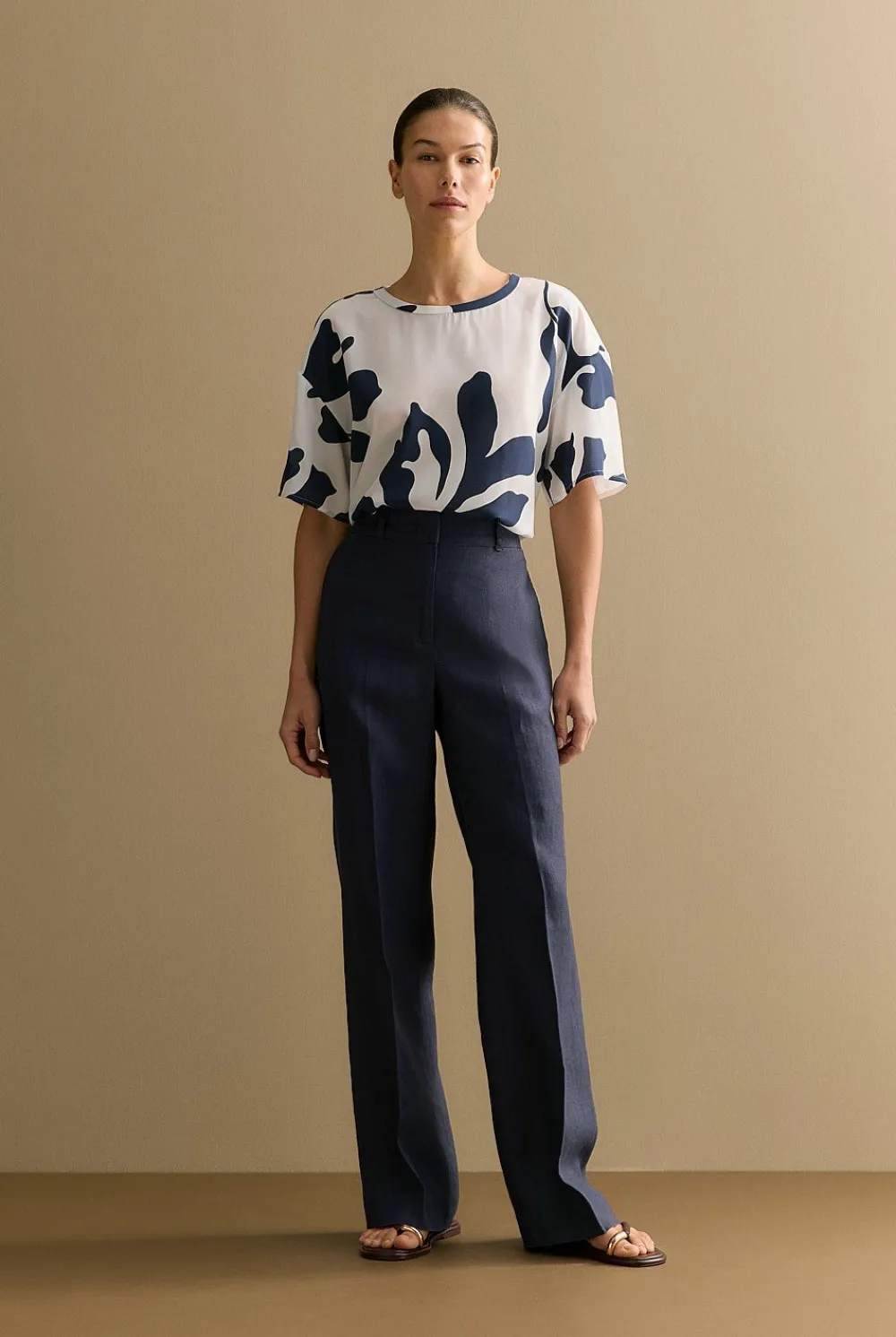 Shirts|T-shirts & Tops>Trenery Silk Crepe Palm Relaxed Top WhiteMulti