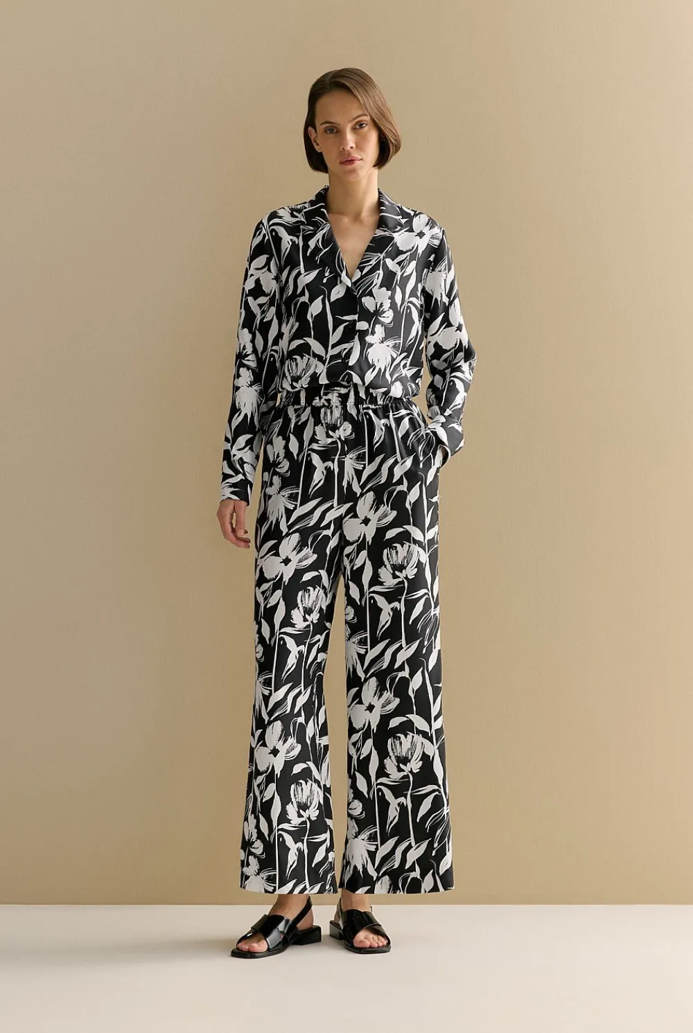 Shirts>Trenery Silk Twill Floral Shirt Black