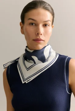 Hats, Scarves & Gloves>Trenery Silk Twill Palm Neckerchief Navy
