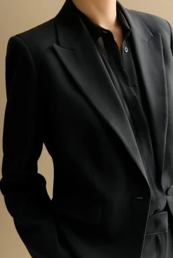 Outerwear><noscript><img width=