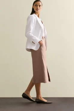 Skirts><noscript><img width=