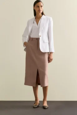 Skirts><noscript><img width=
