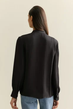 Shirts><noscript><img width=